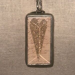 BRAND NEW Charm BY Jewel Kade